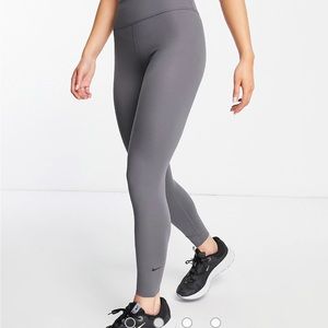 Nike OneLuxe leggings